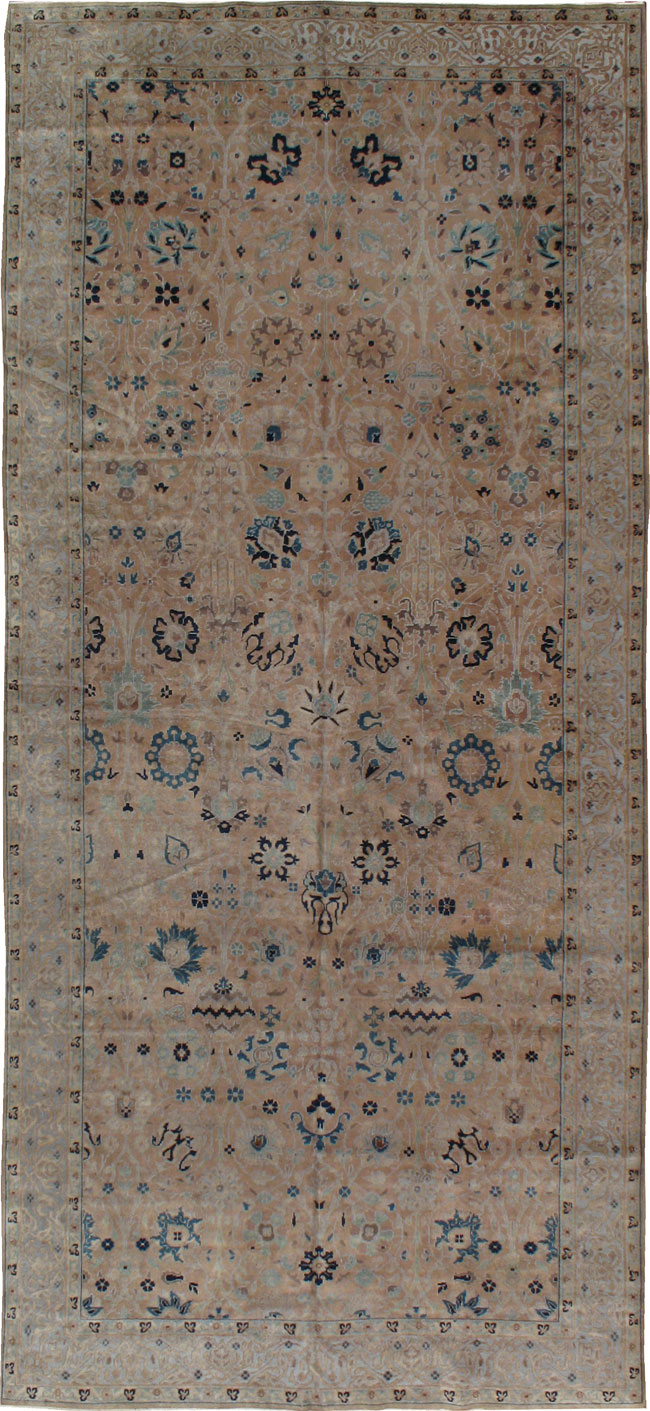 A Lahore Gallery Carpet, No. 14021