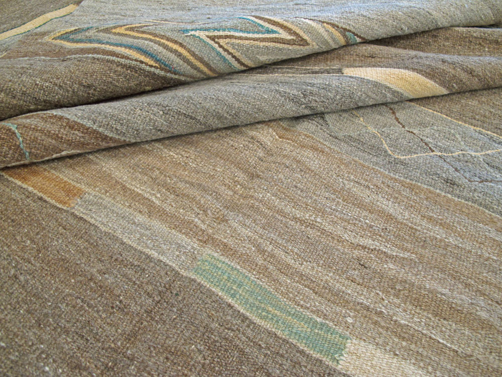 Modern Turkish Flatweave carpet, No. 17370